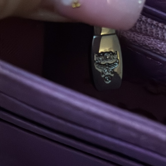 🦄MCM WINNER @THECOMICNERD17 - Picture 8 of 17